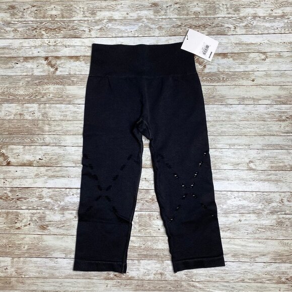 Ivy Park Black Cropped Leggings - Picture 1 of 10